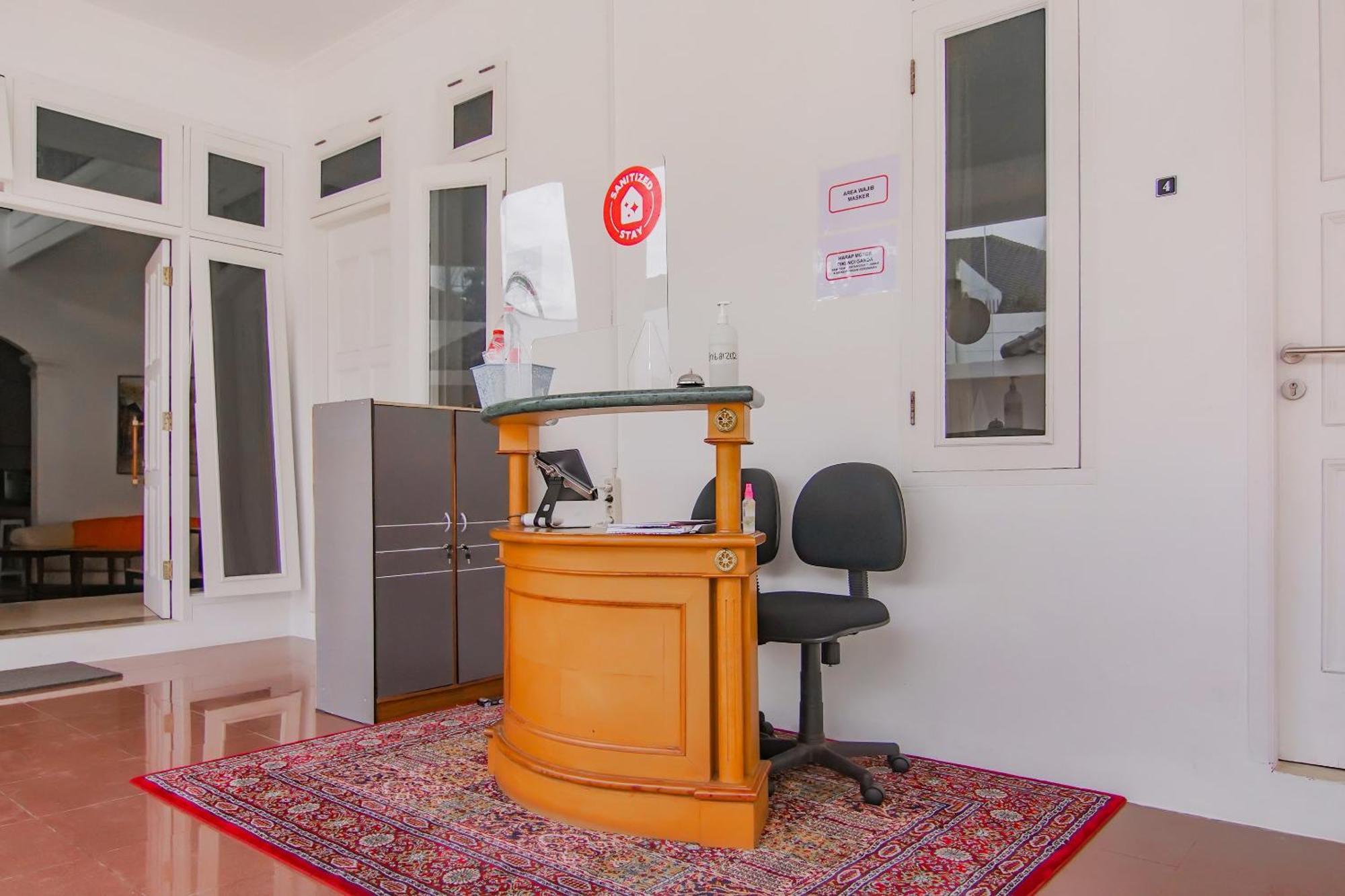 Super Oyo Capital O 90342 Kemang Garden 호텔 자카르타 외부 사진